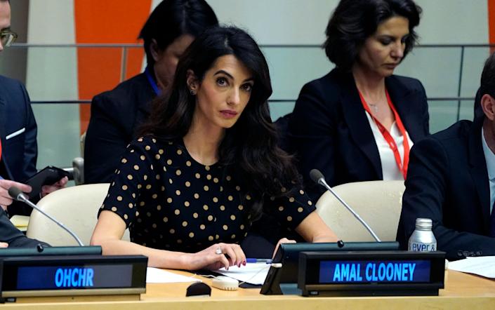 Amal Clooney en una reunión del Consejo de Seguridad de la ONU.