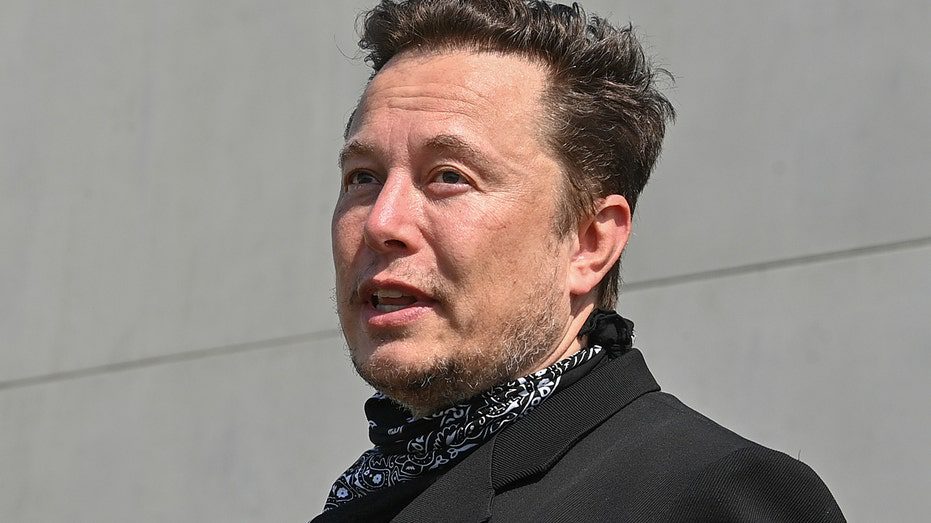 El CEO de Tesla, Elon Musk, está en guerra con la administración Biden