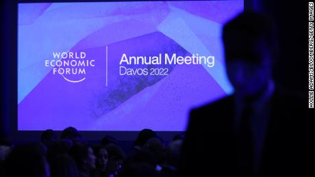 Asistentes a un panel de discusión en el tercer día del Foro Económico Mundial en Davos, Suiza, el 25 de mayo.