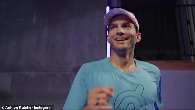 Maratón: la aparición en la alfombra roja de Kutcher se produce solo unas semanas después de que revelara en Instagram su compromiso de correr el maratón de la ciudad de Nueva York.