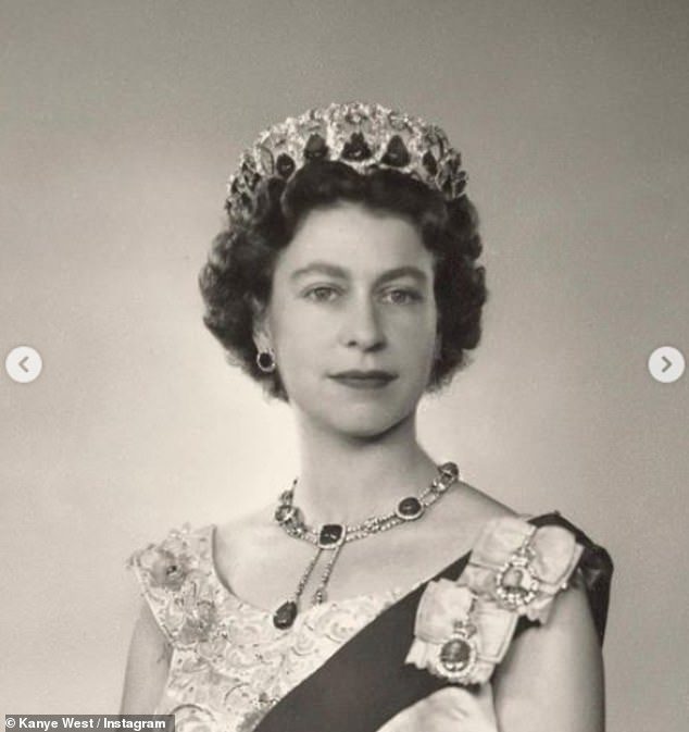 La inspiración: Incluyó fotos de la difunta reina Isabel II en su juventud, y su muerte pareció haberlo inspirado a poner fin a sus disputas.